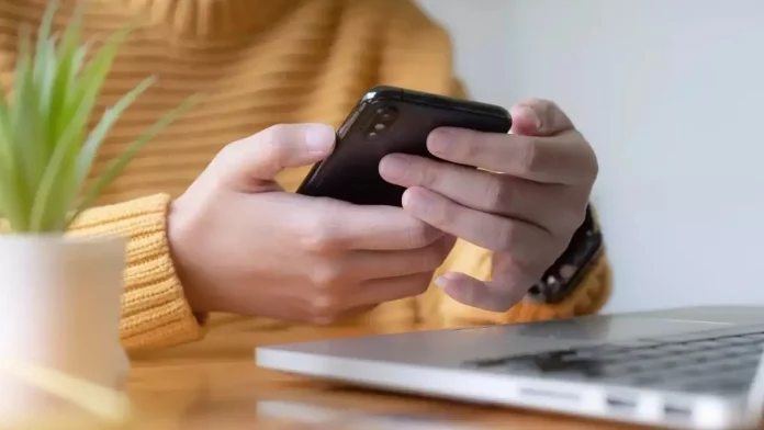 desconexion-digital-mensajes-jornadas-laborales.jpg_554688468