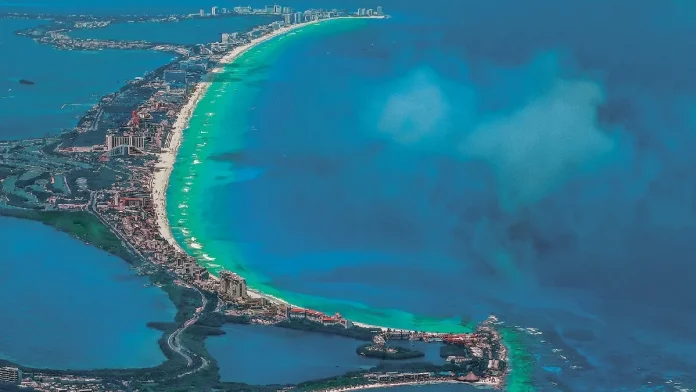 cancun_shutterstock_562492753.jpg_554688468
