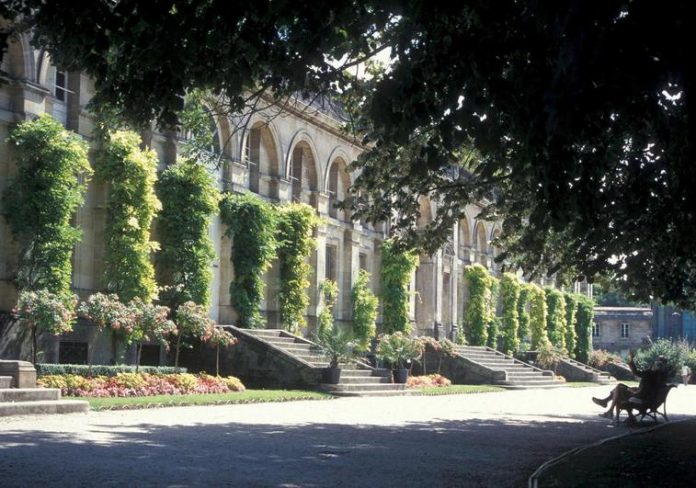 jardin-burdeos-kSjF-RQvUrWJ4Bkcw92434so9AcI-758x531@RC