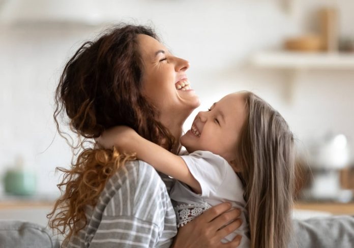 madre-hija-RlgAeTBWn4U9it9wBQhUWKN-758x531@abc