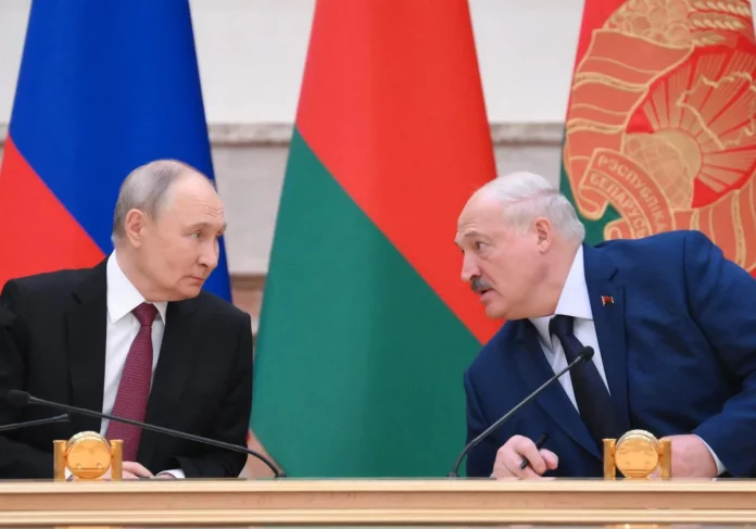 PutinLukashenko-kf6H-U603457161190xwE-1200x840@diario_abc