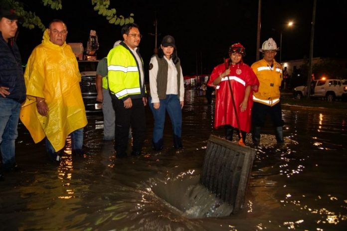 atencion-inmediata-a-encharcamientos-en-playa-del-carmen