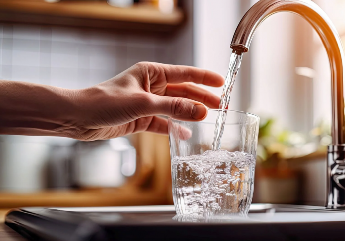 agua-estudio-k7vC-U701491595342h3G-1200x840@diario_abc