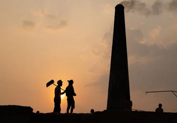 esclavitud-sigloxxi-kdZG-RzpMP8oggXxG4J5fBU4XfeI-1200x840@diario_abc