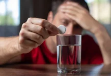 Las trampas de los remedios para la resaca: abuso de alcohol y ningún milagro