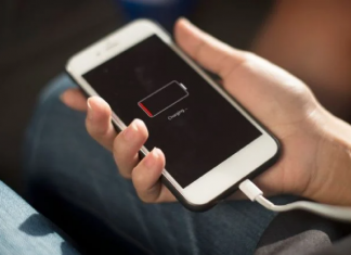¿Qué se conecta primero: el cable al celular o el cable al enchufe?