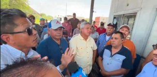 Extrabajadores de AHMSA bloquean planta para impedir salida de maquinaria