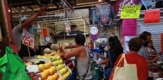 Con el sueldo destinado a lo indispensable, hacerlo rendir requiere más sacrificios, indican