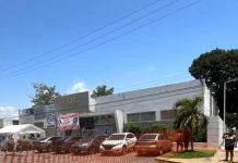 “SOMOS VÍCTIMAS QUE QUEREMOS JUSTICIA”: Bloquean integrantes del colectivo Xtabay un carril de la calle donde se localiza la Fiscalía General del Estado; demandan ser escuchadas