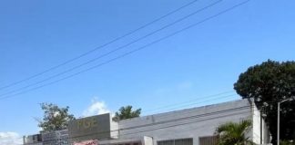 “SOMOS VÍCTIMAS QUE QUEREMOS JUSTICIA”: Bloquean integrantes del colectivo Xtabay un carril de la calle donde se localiza la Fiscalía General del Estado; demandan ser escuchadas