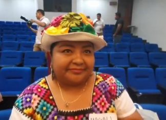 Buscan bordadoras de Xpichil entrar en el mercado del turismo comunitario; se capacitan para mejorar la comercialización de sus productos