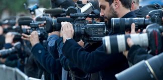 Precisión para los periodistas y medios, omisiones para los funcionarios y el gobierno