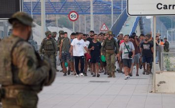 Agentes de inteligencia marroquí se infiltraron en oleada migrante de Ceuta