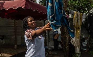 Brote de ébola dispara las muertes maternas en el este del Congo