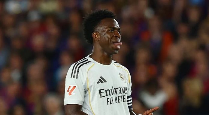 Vinicius renueva con el Real Madrid hasta 2032