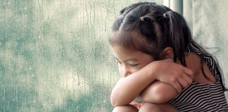Perder a un progenitor duplica las tasas de problemas de salud mental entre los niños