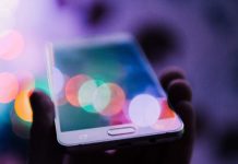 Prohibir celulares en escuelas no basta: expertos piden reglas claras y protocolos de emergencia