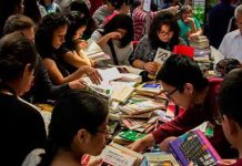 Leer por placer mejora la salud mental y reduce el riesgo de demencia, según expertos