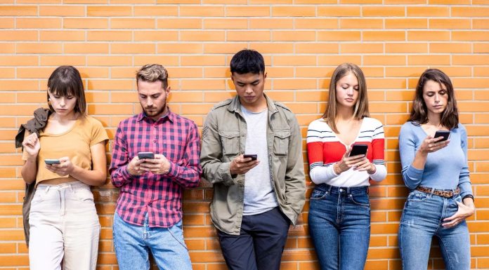 Las generaciones y la información política