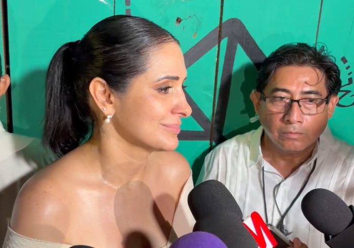 imgi_1_Estefania-Mercado1