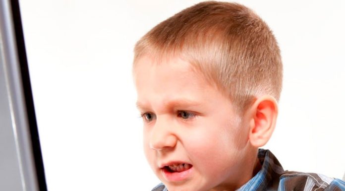 El mundo empieza a desconectar a los niños
