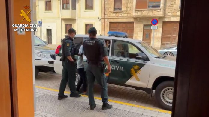 imgi_29_260922-GC-inmigracion_irregular_burgos_3.jpeg_176621378