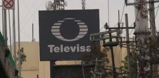 Televisa se desploma tras anuncio preliminar de su salida del S&P/BMV IPC