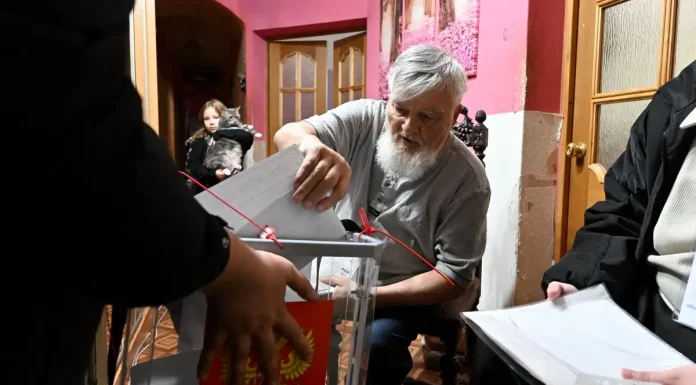 Ucrania lanza el mayor ataque con drones contra Rusia en plena jornada electoral