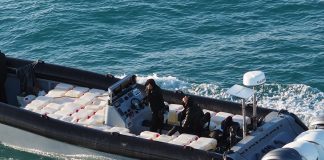 “Las ‘narcolanchas’ se pasean por delante de nosotros porque no tienen oposición”: guardias civiles de Cádiz piden 200 agentes más para luchar contra el narcotráfico