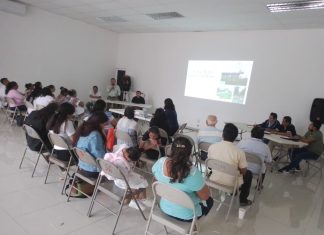 Ejido Lázaro Cárdenas enfrenta rezago en salud y educación; plantean pavimentar camino