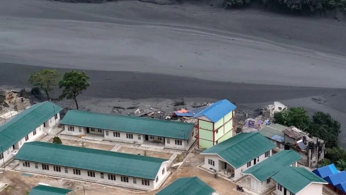 imgi_2_nueva-riada-en-nepal-deja-cinco-desaparecidos-y-destroza-decenas-de-viviendas_47c11a24-d060-4540-a8ae-385846a38472_