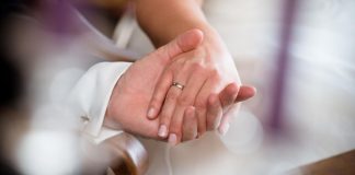 Expertos lo aclaran: Esta es la EDAD ideal para casarse y tener hijos