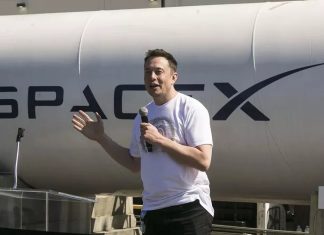 Elon Musk promete acción de SpaceX a cada niño en EUA