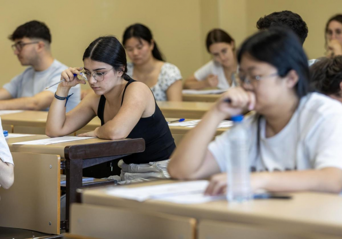 selectividad-kEQ-U701482183326eiH-1200x840@diario_abc